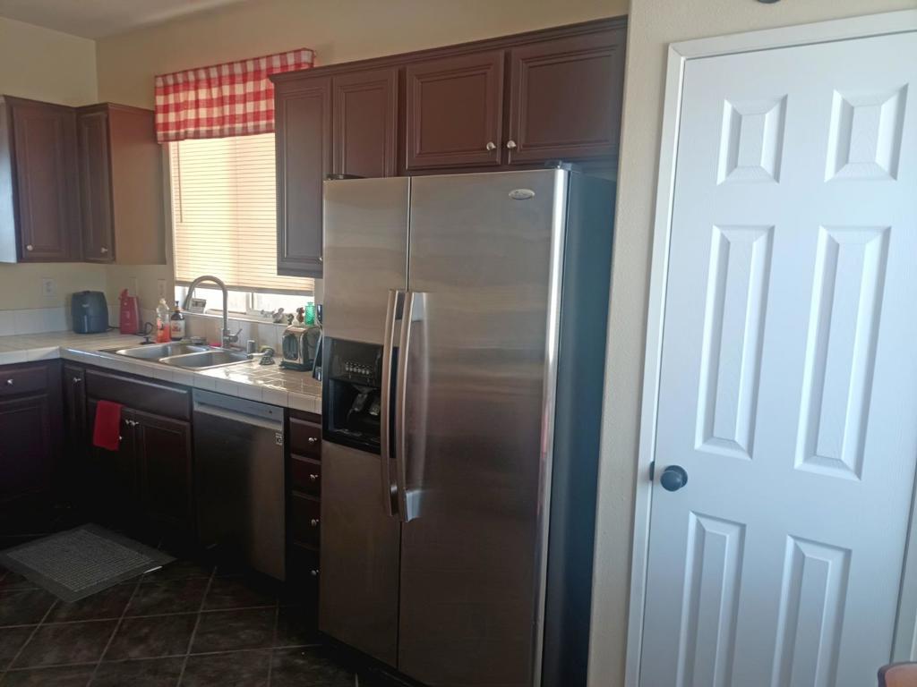 10452 Thorndale Street Property Photo 4