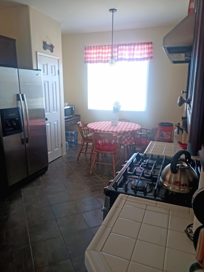 10452 Thorndale Street Property Photo 5