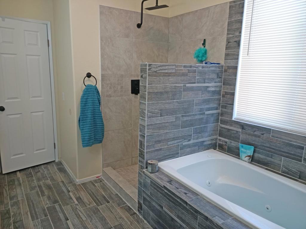 10452 Thorndale Street Property Photo 7