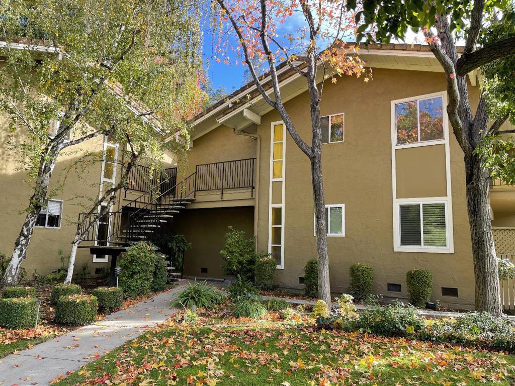 420 Alberto Way 5 Property Photo 1