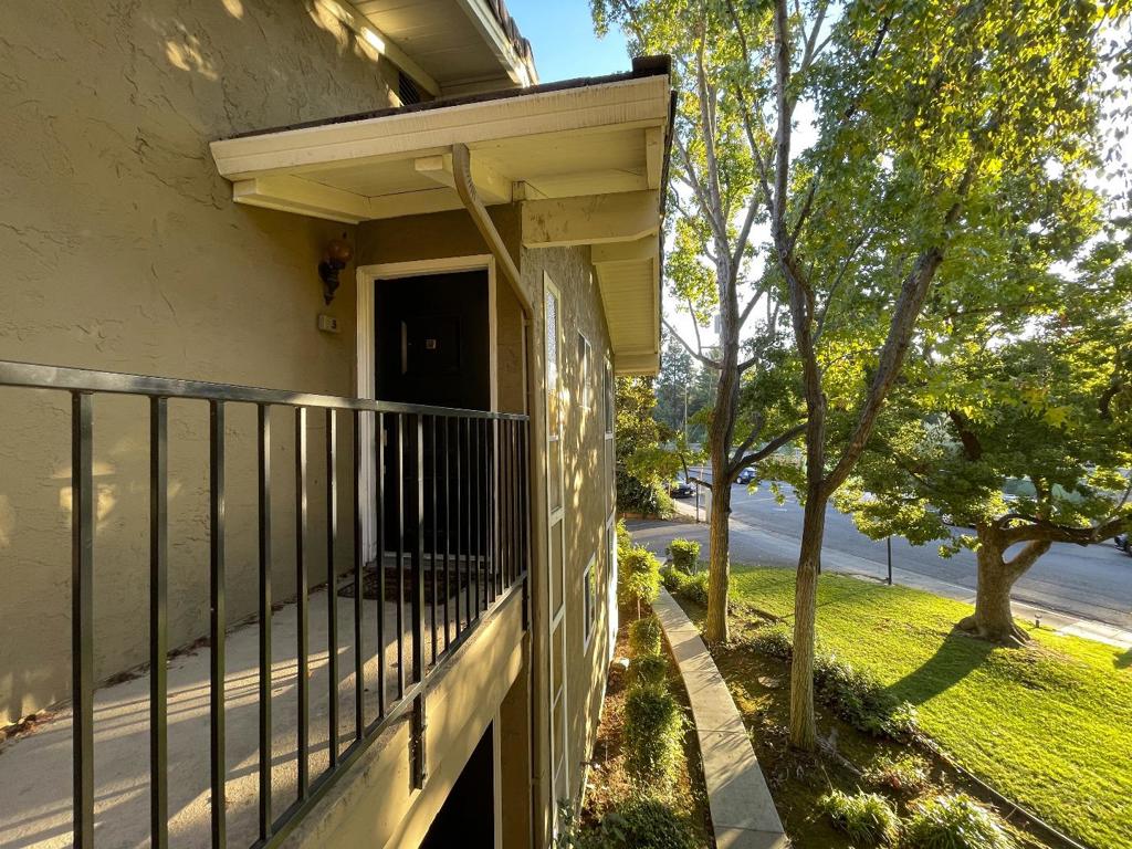 420 Alberto Way 5 Property Photo 14