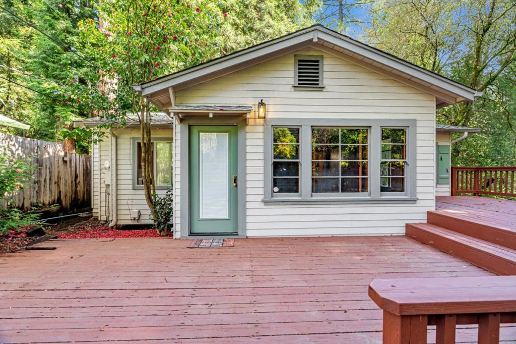 300 More Drive Property Photo
