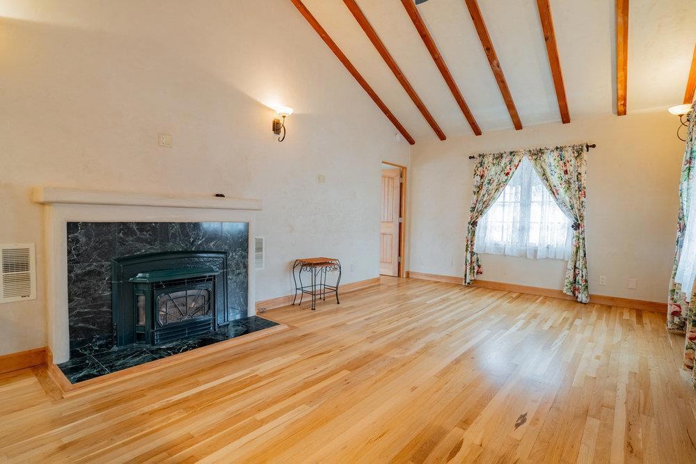 718 Forest Avenue Property Photo 4