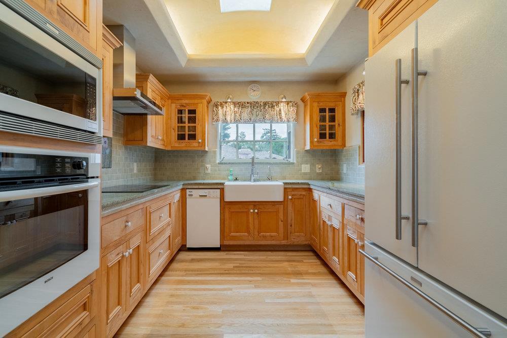 718 Forest Avenue Property Photo 10