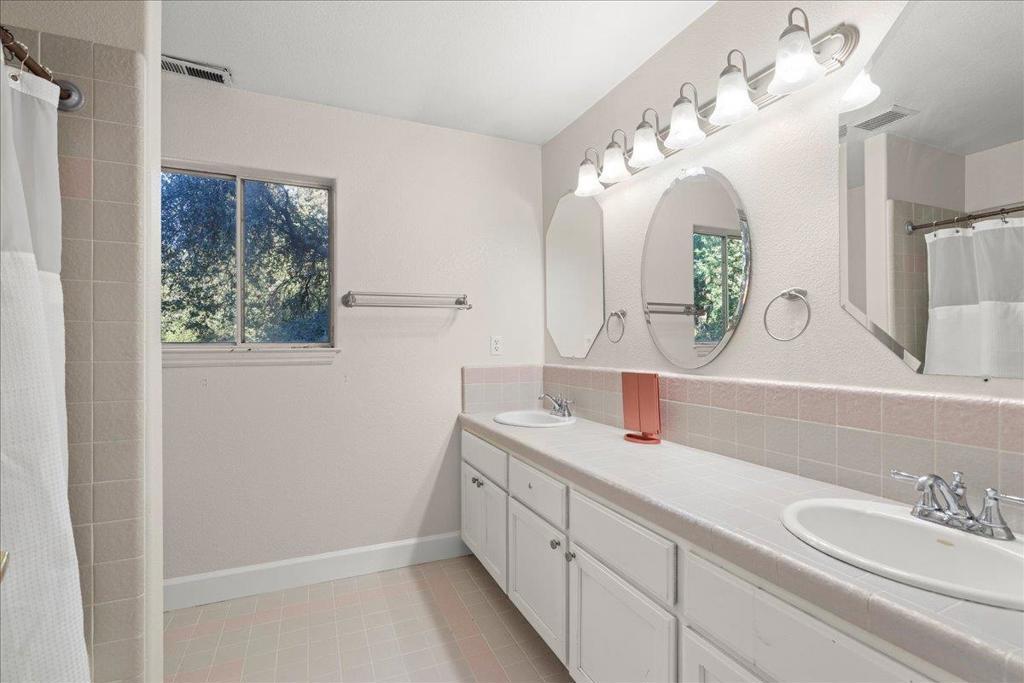 17 Bella Vista Lane Property Photo 24