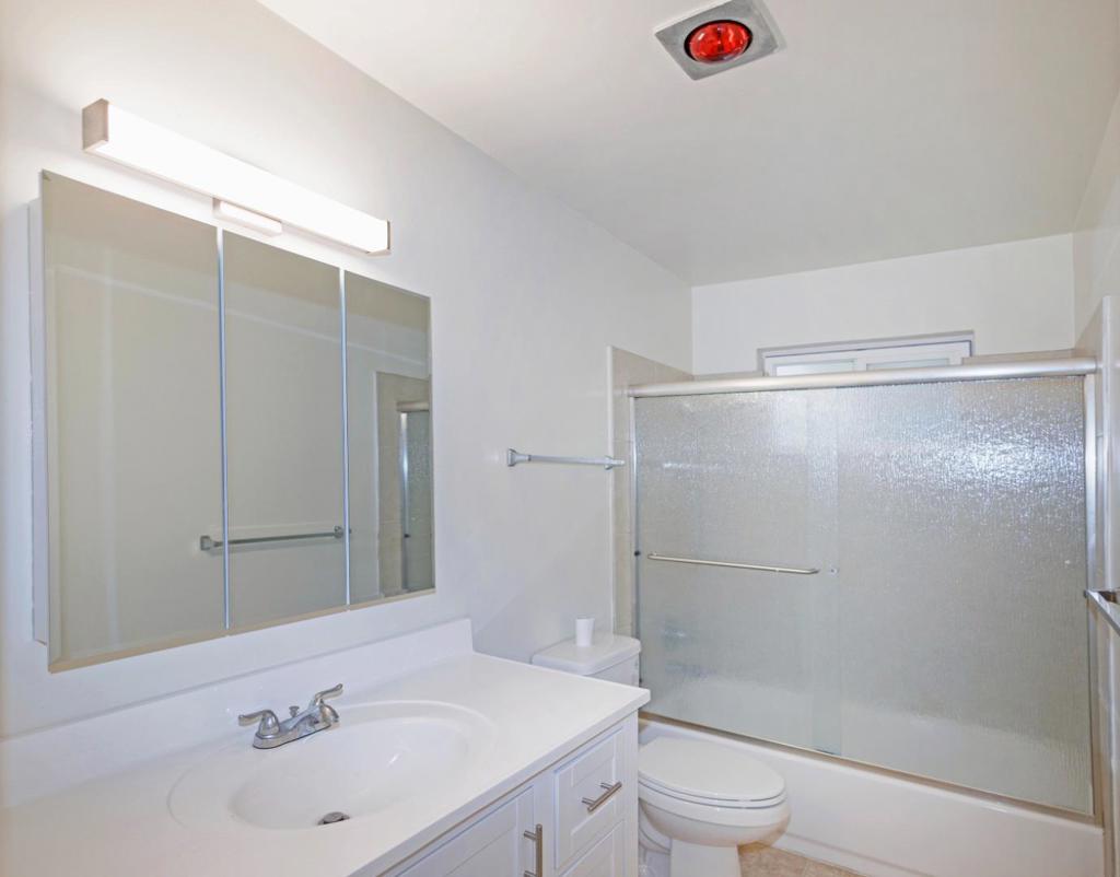 5500 Camden Avenue Property Photo 15