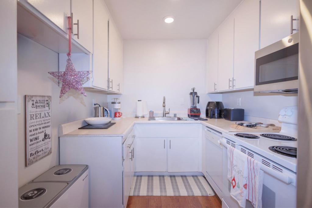5500 Camden Avenue Property Photo 16