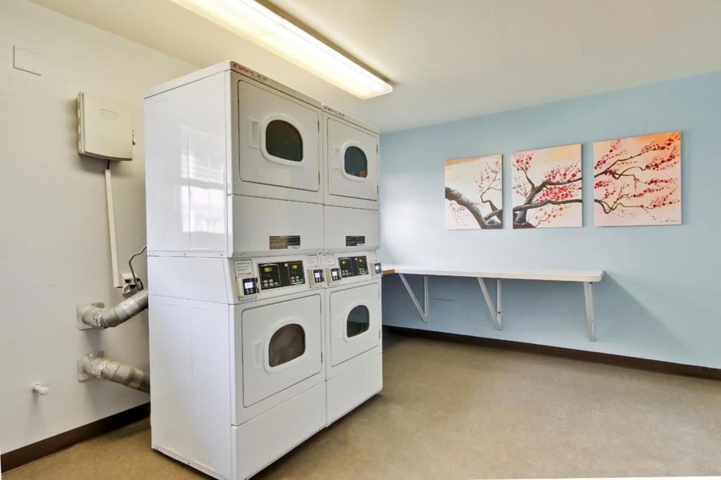 5500 Camden Avenue Property Photo 28