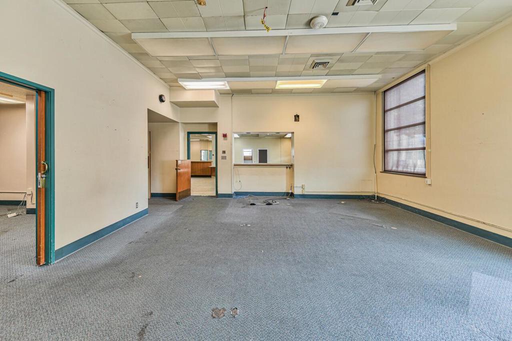 123 W Alisal Street Property Photo 13