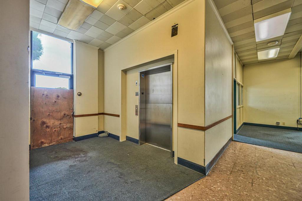 123 W Alisal Street Property Photo 21