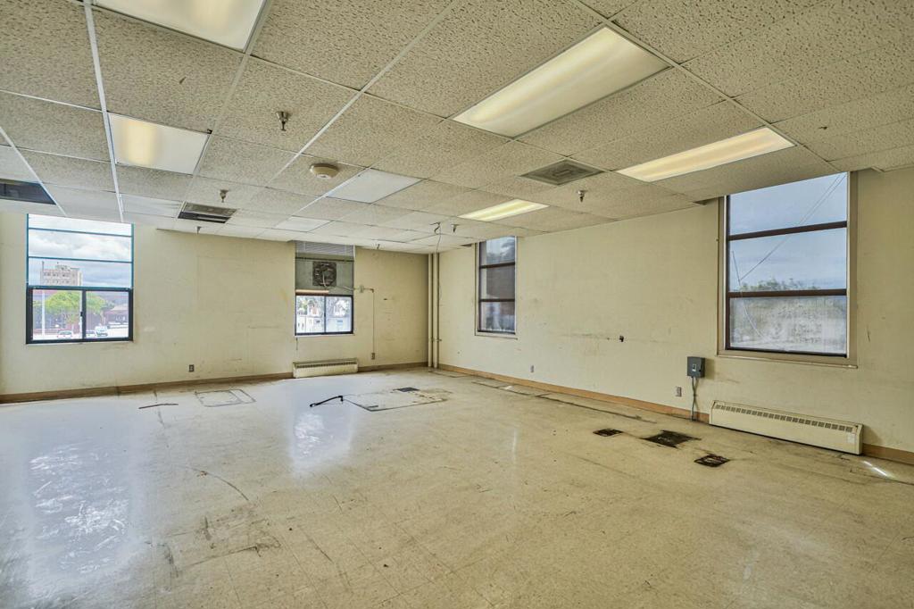 123 W Alisal Street Property Photo 36