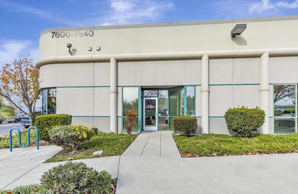 7602 National Drive Property Photo 1