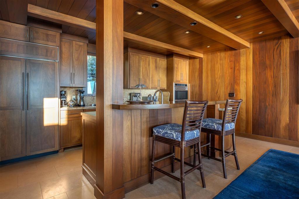 10 Potbelly Beach Road Property Photo 16