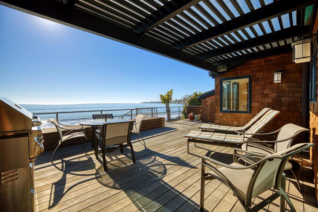 10 Potbelly Beach Road Property Photo 17