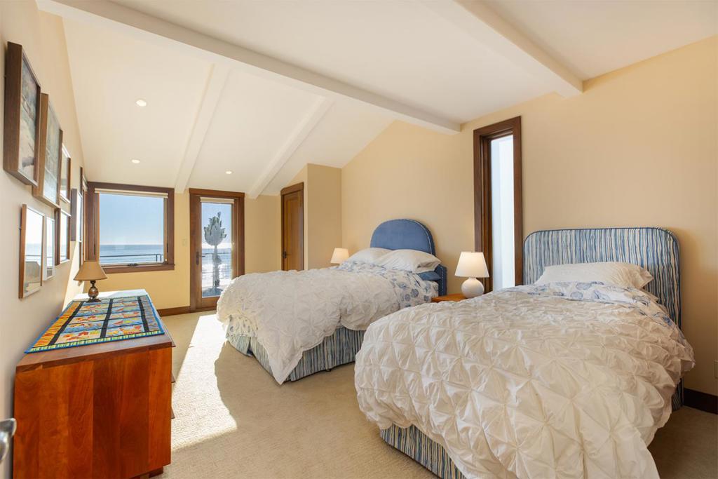 10 Potbelly Beach Road Property Photo 18
