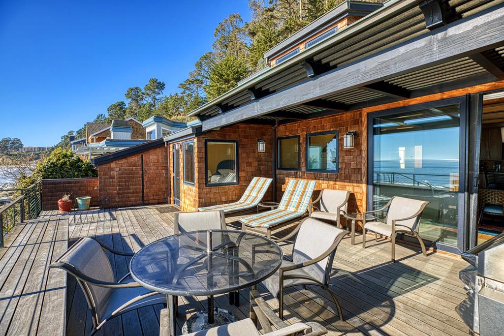 10 Potbelly Beach Road Property Photo 34