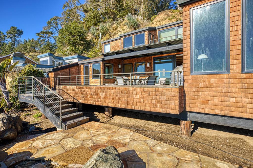 10 Potbelly Beach Road Property Photo 35