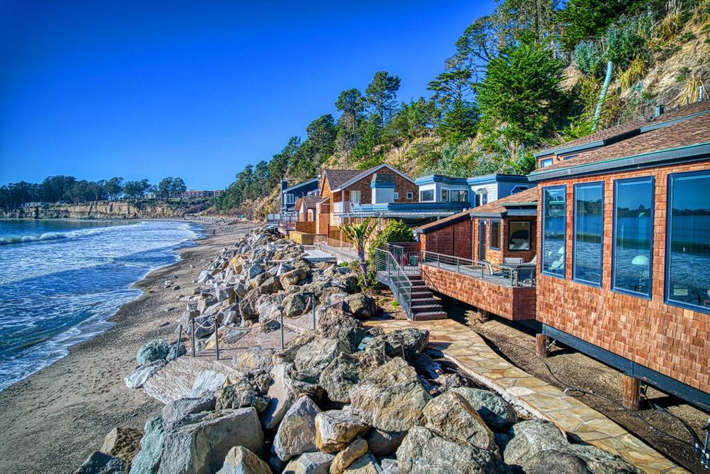 10 Potbelly Beach Road Property Photo 36