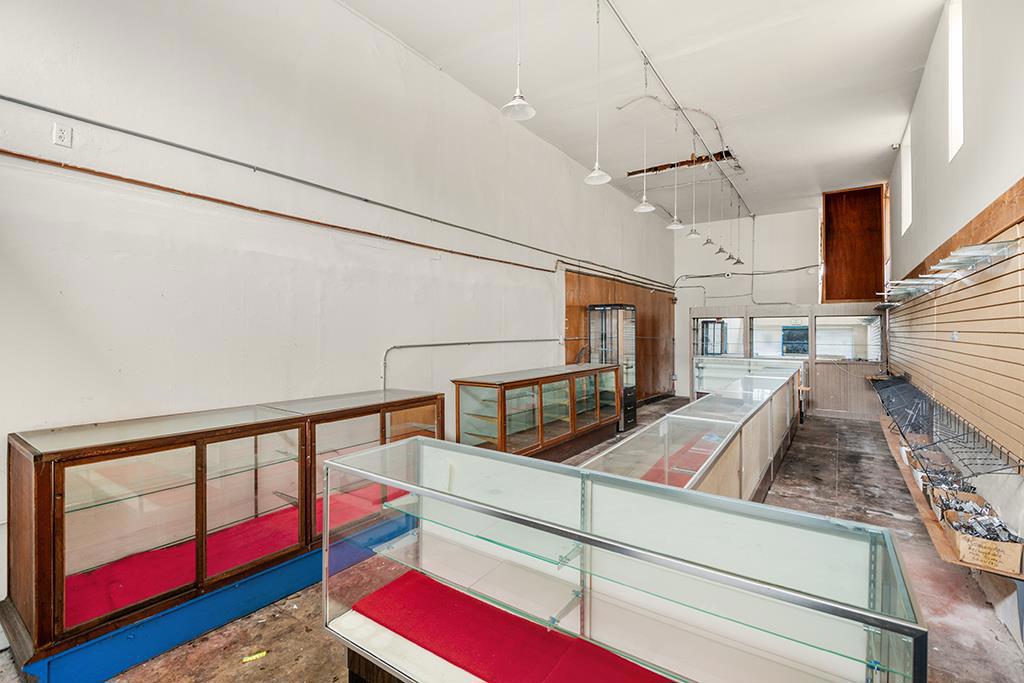 2878 Telegraph Avenue Property Photo 4