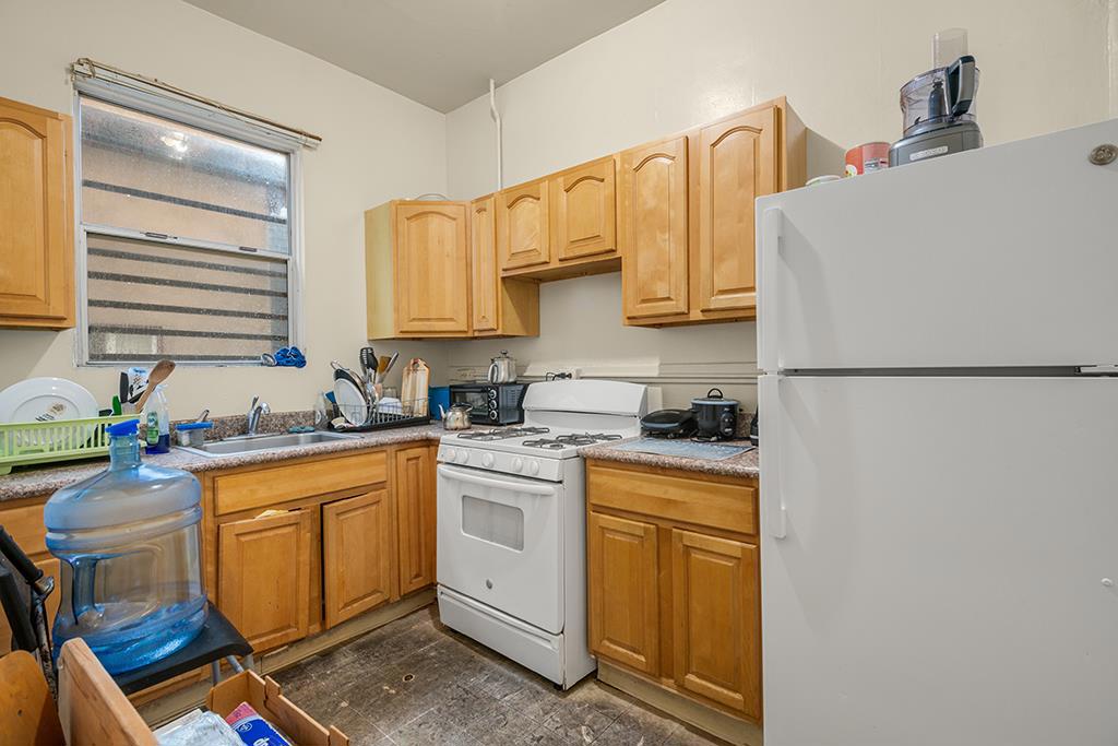 2878 Telegraph Avenue Property Photo 10