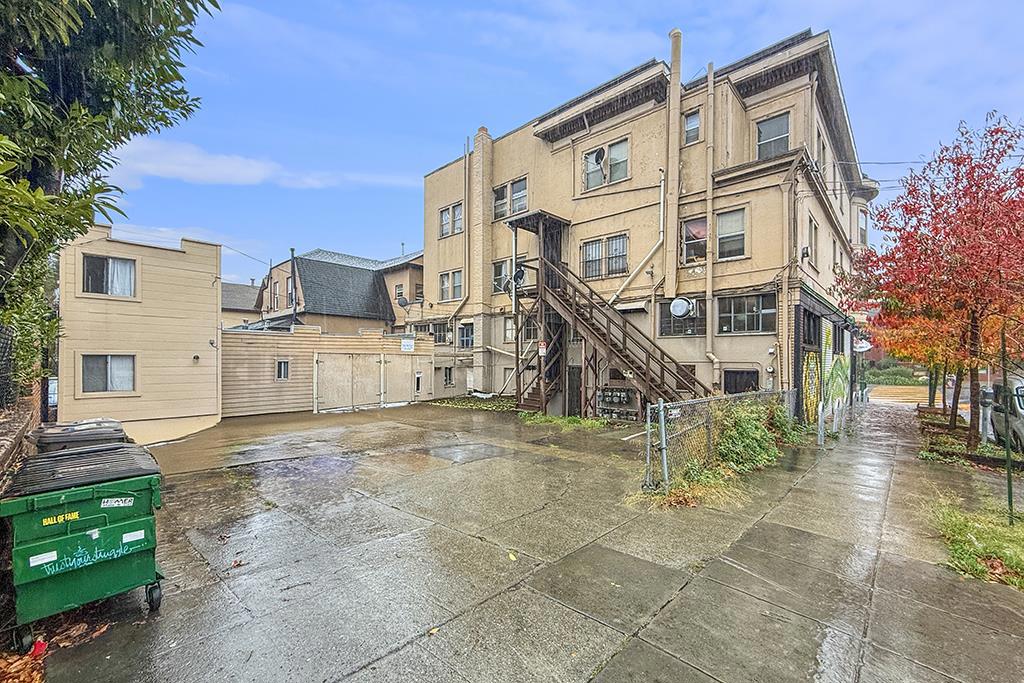 2878 Telegraph Avenue Property Photo 19
