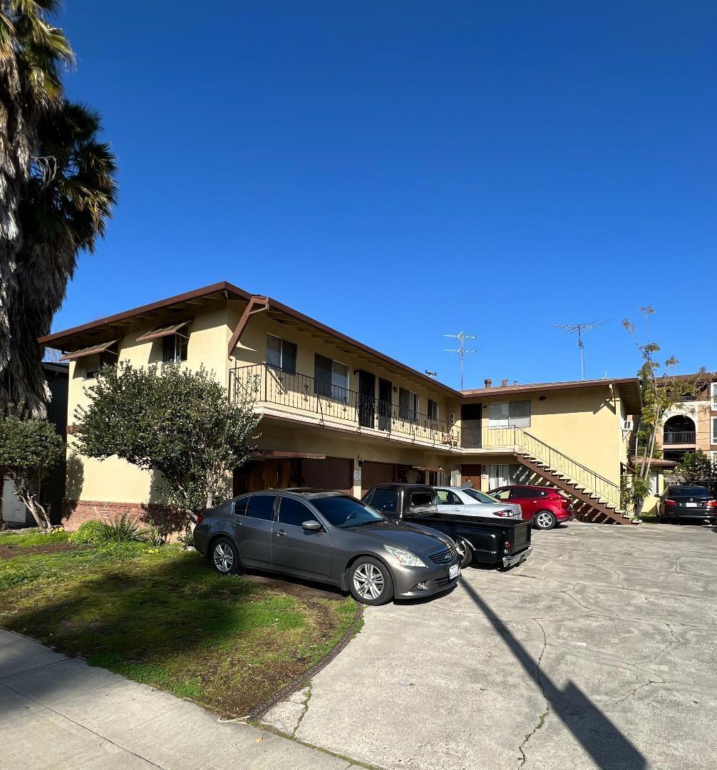 Lynhaven Real Estate Listings Main Image