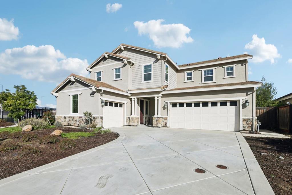 2661 Grassland Way Property Photo 1