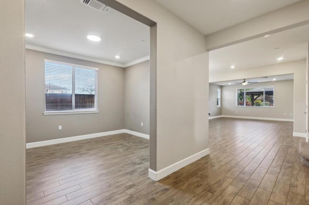 2661 Grassland Way Property Photo 19