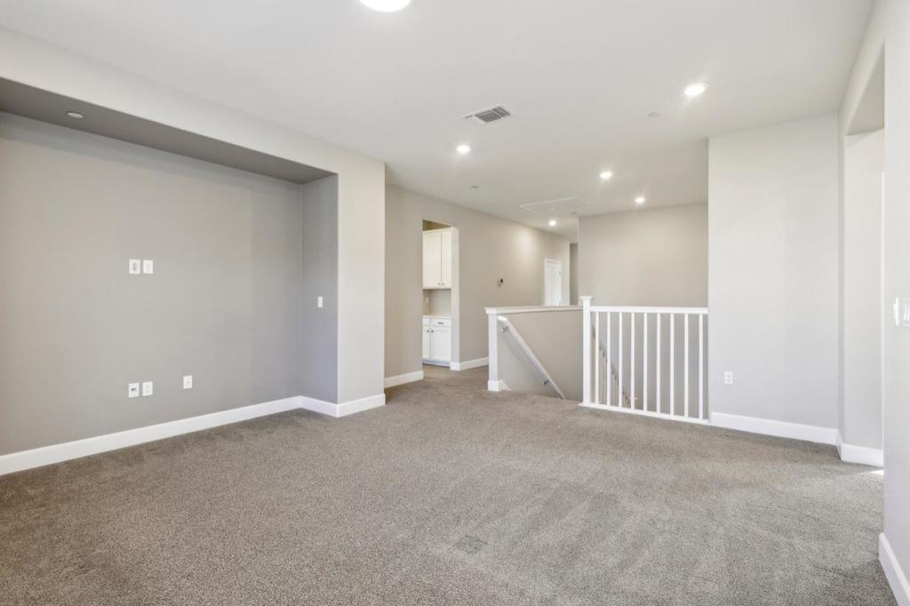 2661 Grassland Way Property Photo 22