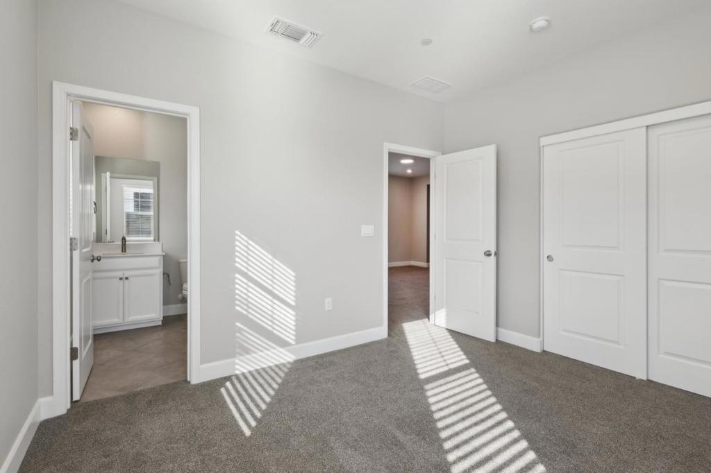 2661 Grassland Way Property Photo 25