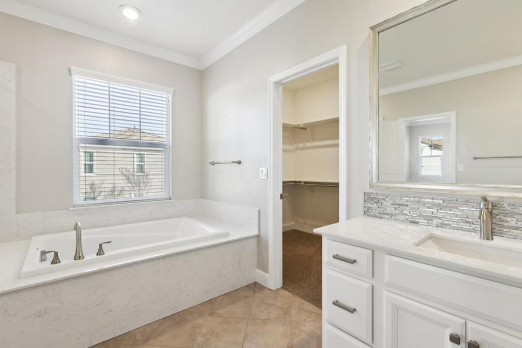 2661 Grassland Way Property Photo 30