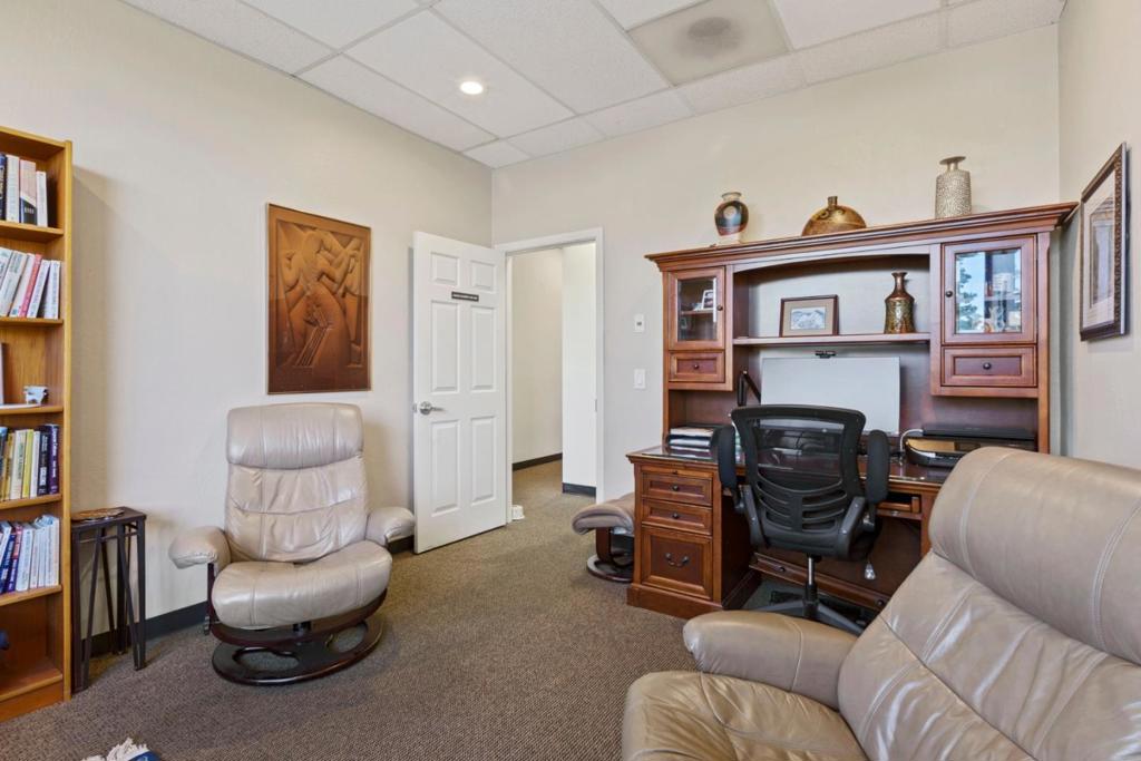 117 California Avenue D201 Property Photo 15