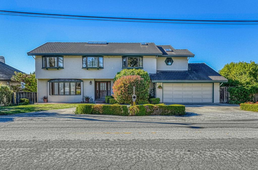 4028 Sunset Lane Property Photo 1