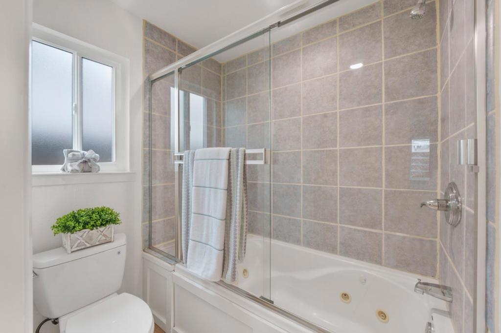 405 Arabian Street Property Photo 18