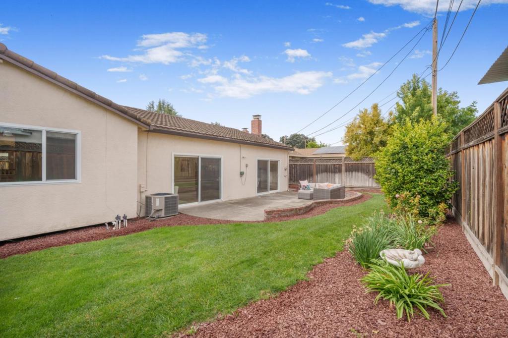 405 Arabian Street Property Photo 24