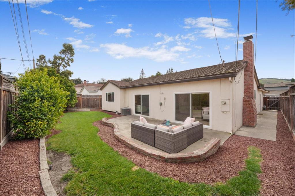 405 Arabian Street Property Photo 25