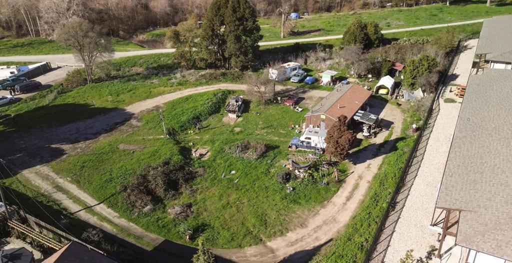 124 Gonda Street Property Photo 4