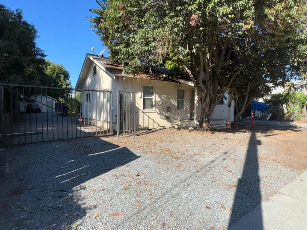 529 Page Street Property Photo 10
