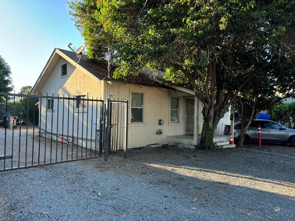 529 Page Street Property Photo 13