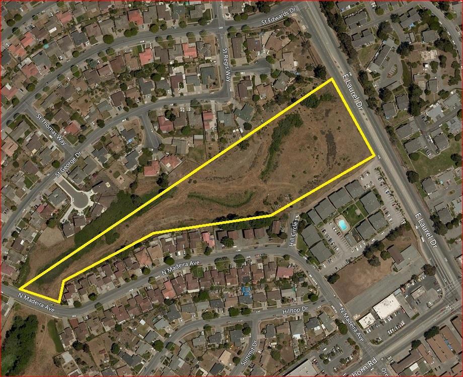 11 Hill Circle Property Photo 13