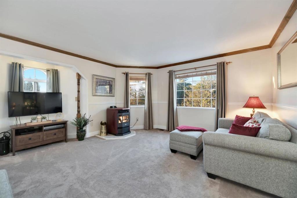 4100 Gateway Road Property Photo 15