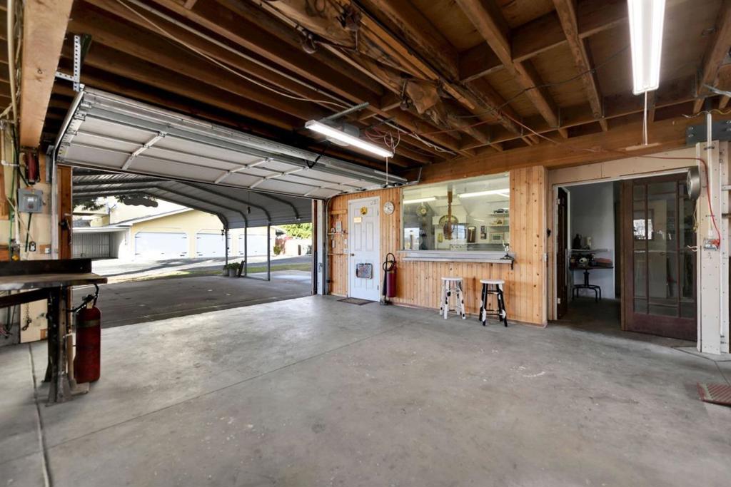 4100 Gateway Road Property Photo 38