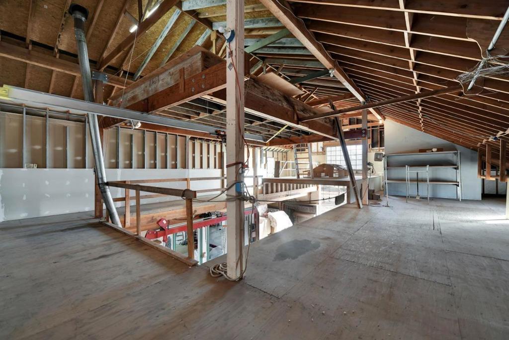 4100 Gateway Road Property Photo 45