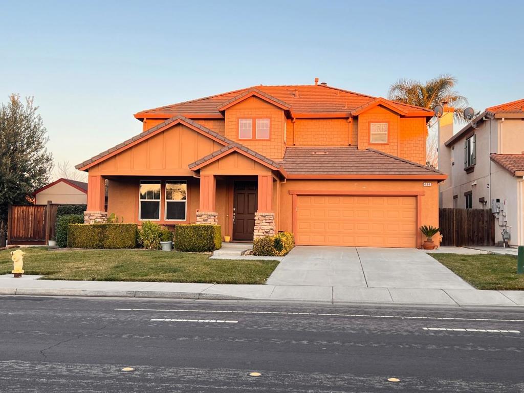 484 Presidio Place Property Photo 1
