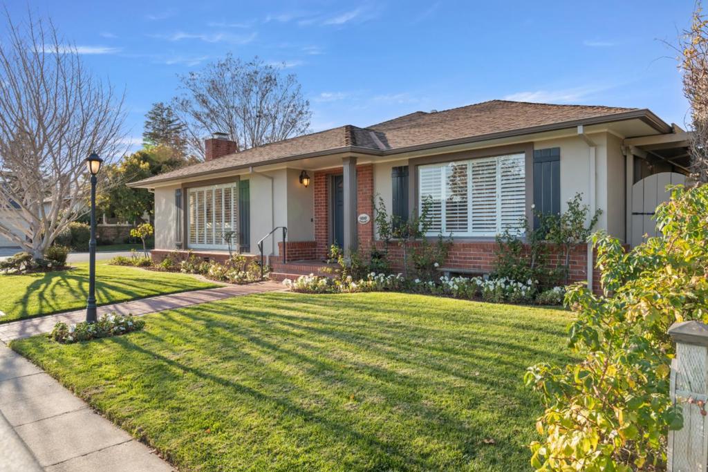 100 Mission Drive Property Photo