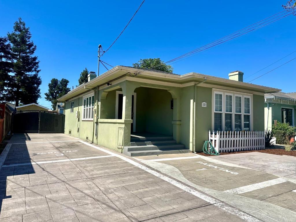 159 Hollywood Avenue Property Photo 1
