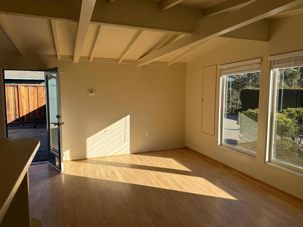 3460 Maplethorpe Lane Property Photo 12