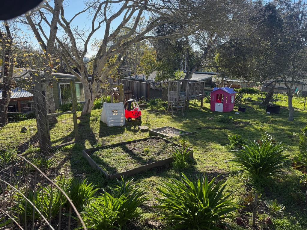 3460 Maplethorpe Lane Property Photo 14