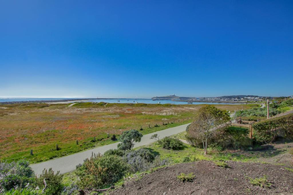 4100 Cabrillo Highway 105 Property Photo 11