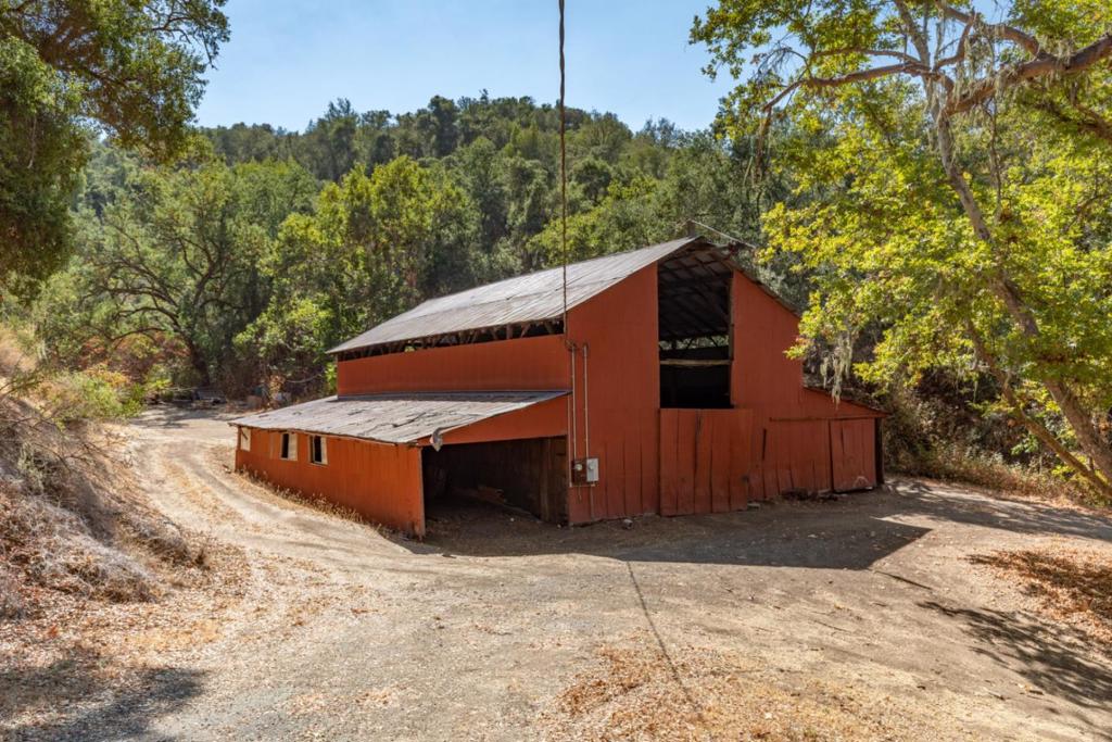 20500 Cachagua Road Property Photo 13